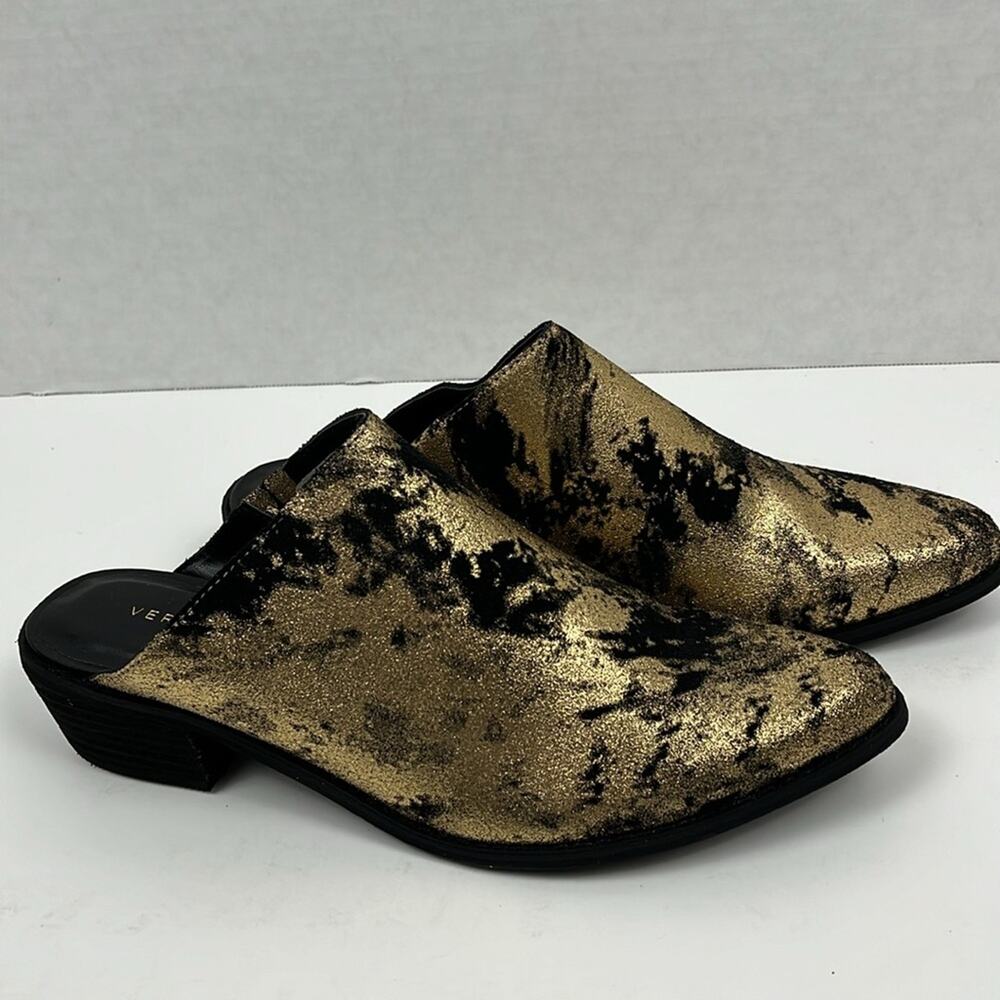 Very Volatile Moonstruck Gold Black Mules Shoes Slip Ons Size 9 Bling